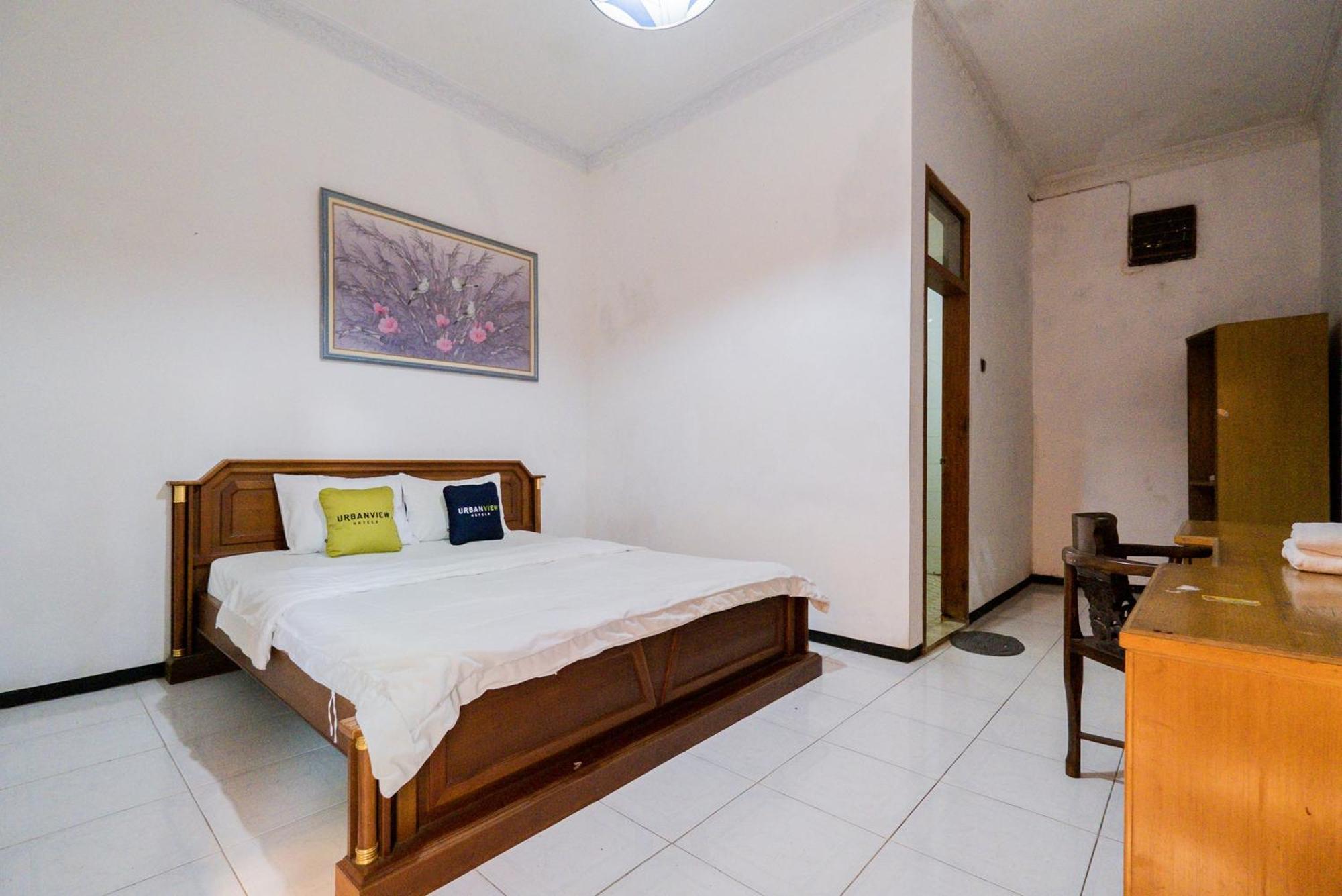 Urbanview Hotel Near Jatim Park 1 By Reddoorz Batu  Exterior foto