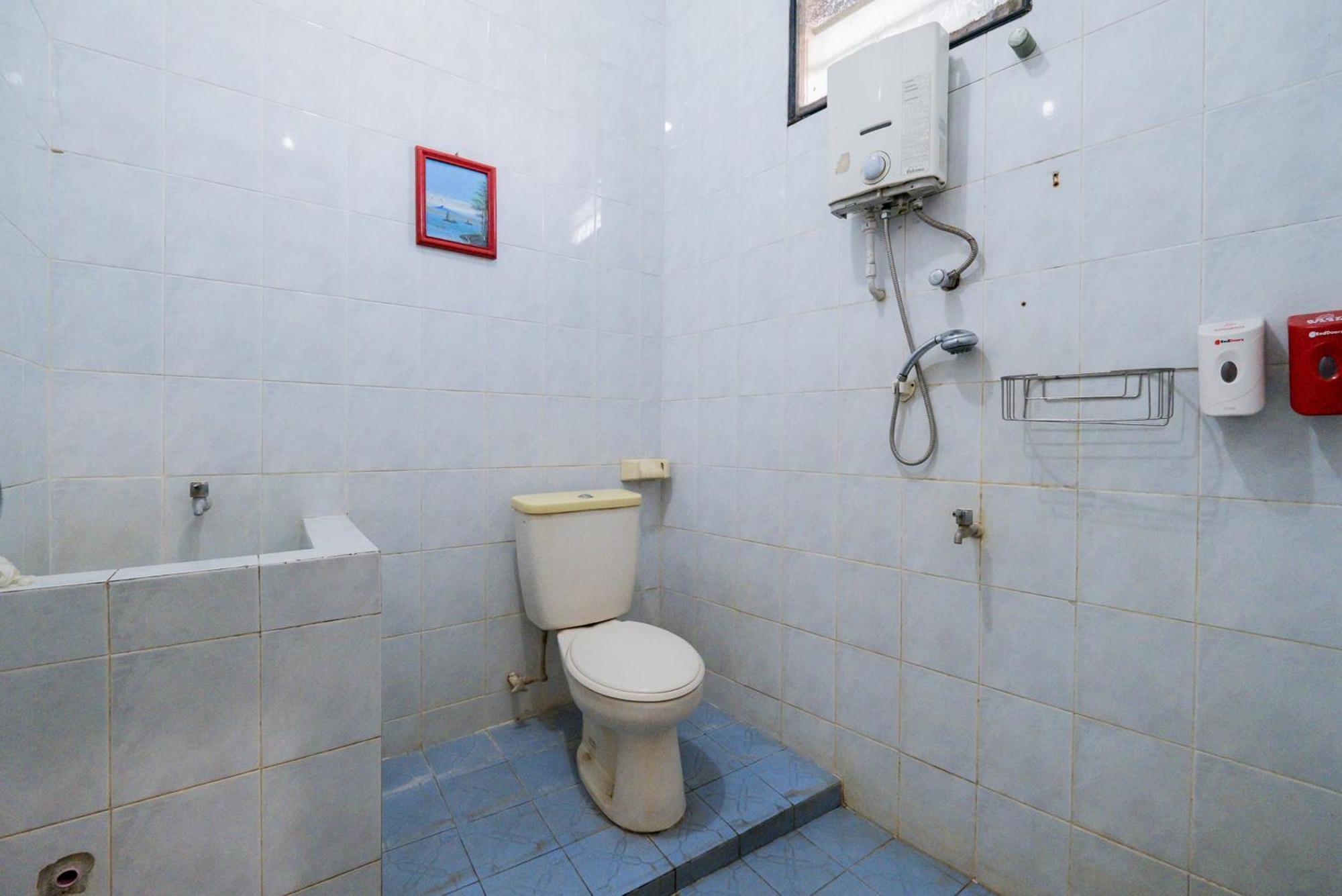 Urbanview Hotel Near Jatim Park 1 By Reddoorz Batu  Exterior foto